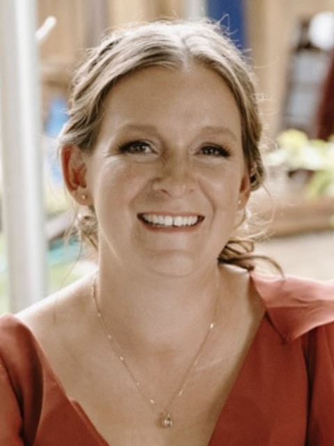 Photo of Jamie Holmes